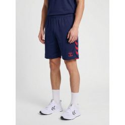 Szorty Hummel Core 2.0. Czerwone szorty Hummel, bez wzorów, sportowe. Za 149.00 zł.