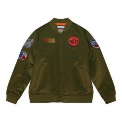 Satynowa kurtka New York Knicks Flight NBA. Zielone kurtki Mitchell & Ness, uniwersalny, bez wzorów, z satyny, bez kaptura. Za 678.50 zł.