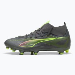 Buty piłkarskie męskie PUMA Ultra 5 Match+ FG/AG matte aged alert/puma aged. Czarne buty treningowe Puma, bez wzorów, do piłki nożnej. Za 219.99 zł.