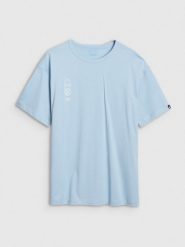 4F T-shirt oversize z nadrukiem męski - niebieski L. Niebieskie t-shirty 4F, l, bez wzorów, z bawełny, bez kołnierzyka, bez ramiączek. W wyprzedaży za 59.99 zł.