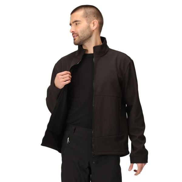 Kurtka turystyczna Regatta Dendrick. Czarne kurtki Regatta, l, bez wzorów, z softshellu, bez kaptura. W wyprzedaży za 283.75 zł.