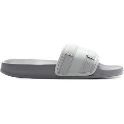 Szare Klapki Opensightly. Klapki marki Born2be. Za 39.99 zł.