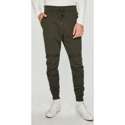 G-Star Raw - Spodnie. Spodnie materiałowe marki G-Star Raw. W wyprzedaży za 299.90 zł.
