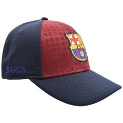 FC Barcelona czapka z daszkiem bejsbolówka Cap Blaugrana Junior. Czerwone czapki z daszkiem FC Barcelona, bez wzorów. W wyprzedaży za 122.06 zł.