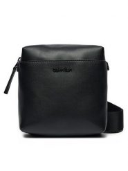 Calvin Klein Saszetka Clean Essential Cube Reporter K50K512183 Czarny. Czarne saszetki i nerki CALVIN KLEIN, bez wzorów, ze skóry. Za 179.99 zł.