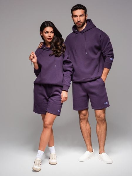 Komplet dresowy UNISEX bluza z kapturem + szorty w stylu athleisure – fioletowe V13 - Rozmiar: XS/S. Fioletowe bluzy Ombre Clothing, l, z aplikacjami, z bawełny, z kapturem. W wyprzedaży za 201.49 zł.