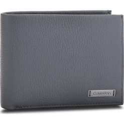 Duży Portfel Męski CALVIN KLEIN - Pebble W Plaque 5Cc K50K503938 008. Portfele marki Cropp. Za 299.00 zł.