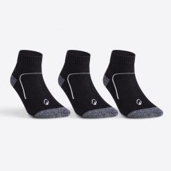 Skarpety sportowe tenis RS900 MID 3 pary. Czarne skarpetki sportowe Decathlon, bez wzorów, z bawełny. Za 54.99 zł.