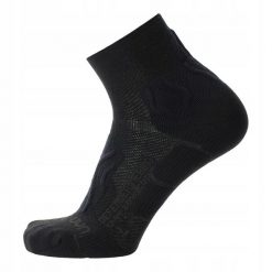 Skarpety trekkingowe Męskie Uyn Defender Merino Low Cut Black. Czarne skarpety UYN, bez wzorów. Za 79.99 zł.
