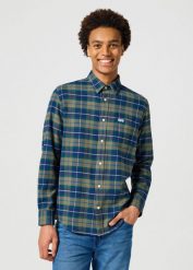 WRANGLER MĘSKA KOSZULA 1 PKT FLANNEL SHIRT DUSTY OLIVE 112356769 W564017359. Zielone koszule Wrangler, m, bez wzorów, bez kołnierzyka, bez ramiączek. Za 199.99 zł.