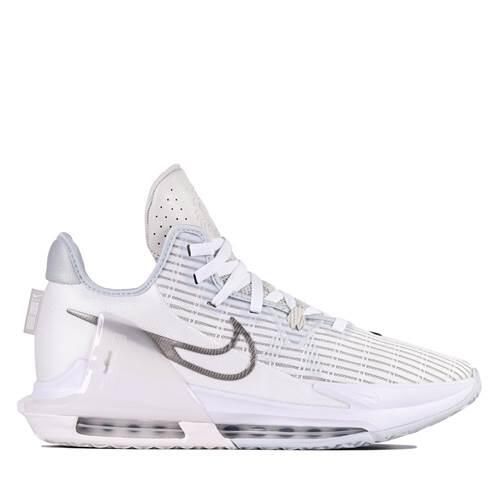 Buty koszykarskie męskie Nike Lebron. Białe buty do koszykówki Nike, bez zapięcia, do koszykówki. Za 982.00 zł.