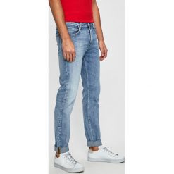 Lee - Jeansy Rider. Niebieskie jeansy Lee, l. W wyprzedaży za 259.90 zł.