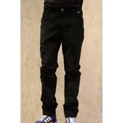 Adidas Spodnie Silas Cord Pant czarne r. 31 (G85590). Spodnie treningowe długie marki Adidas. Za 109.45 zł.