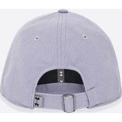 Under Armour - Czapka. Czapki z daszkiem Under Armour. W wyprzedaży za 69.90 zł.