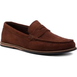 Mokasyny CLARKS - Whitley Free 261396127 British Tan. Brązowe mokasyny Clarks, bez wzorów, ze skóry, bez obcasa, bez zapięcia. W wyprzedaży za 219.00 zł.