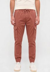 Męskie Spodnie Mustang Style Paris Jogger Cargo Cinnamon 1015896 3238. Joggery i bojówki Mustang, l, bez wzorów, z materiału. Za 219.99 zł.
