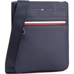 Saszetka TOMMY HILFIGER - Essential Flat Crossover II AM0AM02692 413. Saszetki i nerki marki Tommy Hilfiger. W wyprzedaży za 219.00 zł.
