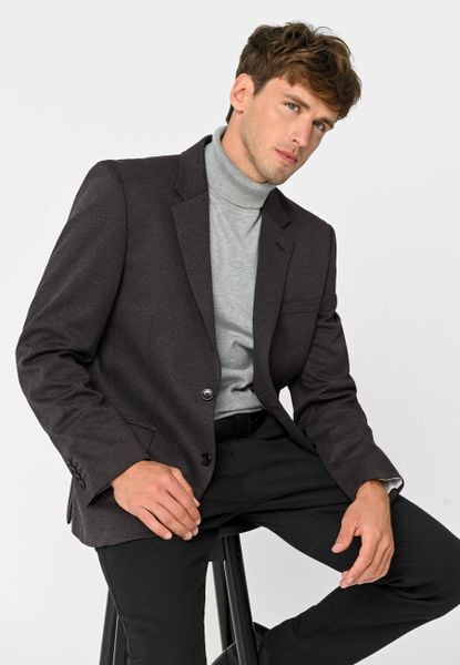 Jednorzędowa marynarka JB-RIZE. Czarne garnitury Volcano, do pracy, m, bez wzorów, z dzianiny, biznesowe. Za 379.99 zł.