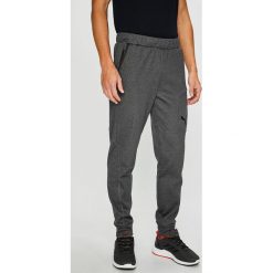 Puma - Spodnie. Spodnie treningowe długie Puma. W wyprzedaży za 219.90 zł.