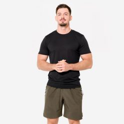 Koszulka fitness męska Domyos slim krótki rękaw. Czarne bluzki z długim rękawem DOMYOS, l, bez wzorów, z materiału, bez kołnierzyka, bez ramiączek. W wyprzedaży za 49.99 zł.