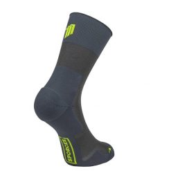MARATHON GREY - SKARPETKI DO BIEGANIA. Szare skarpety SPORCKS, bez wzorów, z materiału. Za 160.00 zł.