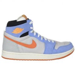 Buty do chodzenia męskie Nike Jordan Air Jordan 1. Buty sportowe casual Nike, bez wzorów, z materiału, bez zapięcia. Za 897.00 zł.
