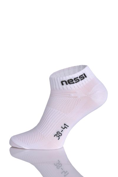 Skarpety stopki sportowe Unisex Nessi Sportswear Road S Oddychające. Białe skarpetki sportowe NESSI SPORTSWEAR, bez wzorów, z dzianiny. Za 49.90 zł.