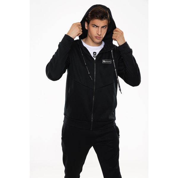 Bluza dresowa treningowa męska Rough Radical Energy Hoodie. Czarne bielizna termoaktywna ROUGH RADICAL, l, bez wzorów, z dresówki, bez ramiączek, do biegania. Za 135.92 zł.