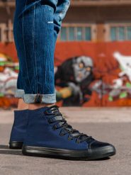 Buty męskie trampki z łączonych materiałów - granatowe V3 OM-FOTH-0143 - 41. Niebieskie trampki Ombre Clothing, m, bez wzorów, za kostkę, bez zapięcia. W wyprzedaży za 89.99 zł.