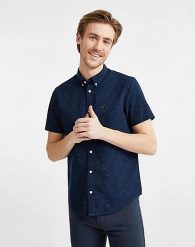 LEE SS BUTTON DOWN MĘSKA KOSZULA REGULAR SKY CAPTAIN L886TLHY 112123702. Koszule Lee, l, bez wzorów, bez kołnierzyka, bez ramiączek. Za 129.99 zł.