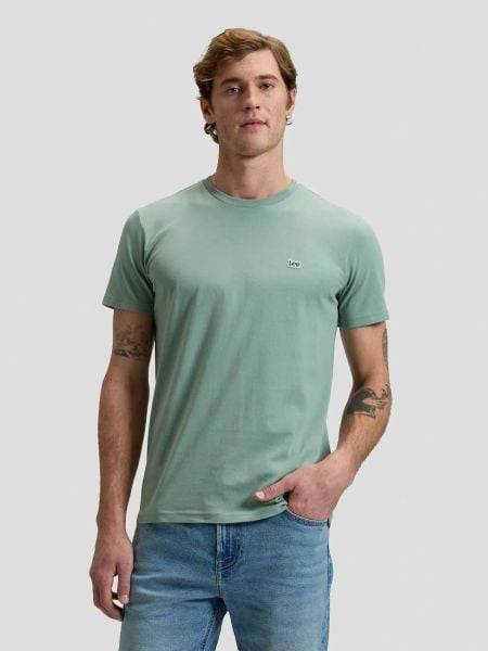 MESKA KOSZULKA LEE SS PATCH LOGO TEE DESERT SAGE 112376466. T-shirty Lee, xl, bez wzorów, bez kołnierzyka, bez ramiączek. Za 79.99 zł.