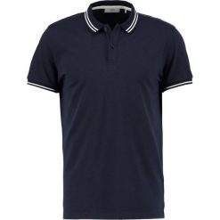 Minimum FORTEZ Koszulka polo dark navy. Koszulki polo marki Minimum, z bawełny, polo. W wyprzedaży za 125.40 zł.
