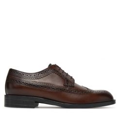 Półbuty BOSS. Brązowe eleganckie półbuty Boss, bez wzorów, bez obcasa, bez zapięcia. Za 949.99 zł.