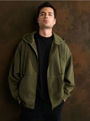Bluza rozpinana comfort - khaki. Brązowe bluzy z kapturem Sinsay, l, bez wzorów, z kapturem. Za 49.99 zł.