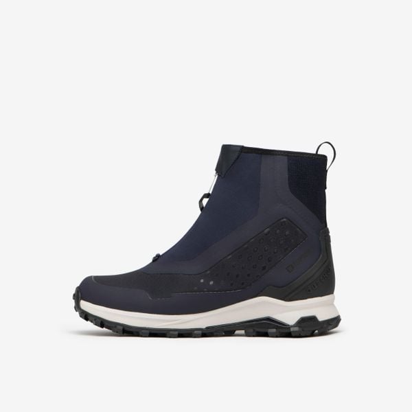 Buty turystyczne męskie Quechua MH900 Pro Mid wodoodporne. Niebieskie buty trekkingowe QUECHUA, na zimę, bez wzorów, bez zapięcia, trekkingowe. W wyprzedaży za 349.99 zł.