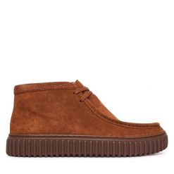 Półbuty Clarks. Brązowe eleganckie półbuty Clarks, bez wzorów, bez obcasa, bez zapięcia. Za 519.99 zł.