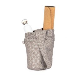 Torba na matę do jogi RAJA Maharaja. Brązowe torby na ramię BODHI, z aplikacjami, z bawełny, na ramię, duże, z nadrukiem, bez dodatków. Za 129.99 zł.