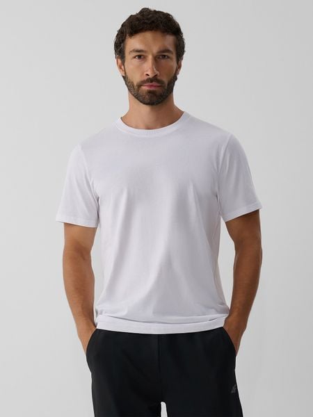 4F T-shirt regular z antybakteryjnym wykończeniem Polygiene męski - biały L. Białe t-shirty 4F, l, bez wzorów, z dzianiny, bez kołnierzyka, bez ramiączek. Za 69.99 zł.