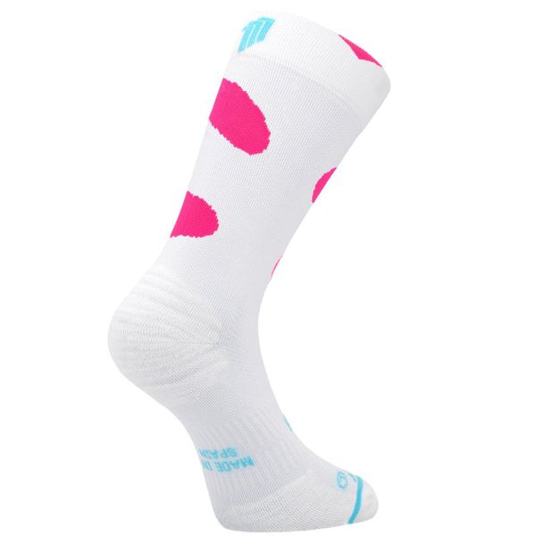 KINETIC PINK - SKARPETKI DO BIEGANIA. Czerwone skarpety SPORCKS, bez wzorów, z nylonu. Za 156.00 zł.
