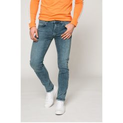 Lee - Jeansy LUKE HYPNOTIZE. Jeansy Lee. W wyprzedaży za 159.90 zł.