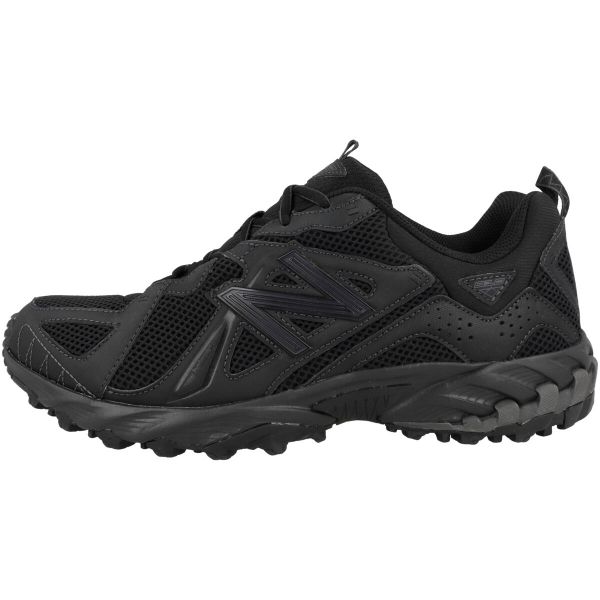 Buty do chodzenia męskie New Balance ML610TBB. Czarne buty turystyczne New Balance, bez wzorów, z materiału, bez zapięcia, trekkingowe. W wyprzedaży za 497.65 zł.