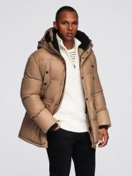 Długa męska kurtka puffer z zapinanymi kieszeniami – brązowa V2 - Rozmiar: M. Brązowe kurtki Ombre Clothing, m, z aplikacjami, z materiału. W wyprzedaży za 249.99 zł.