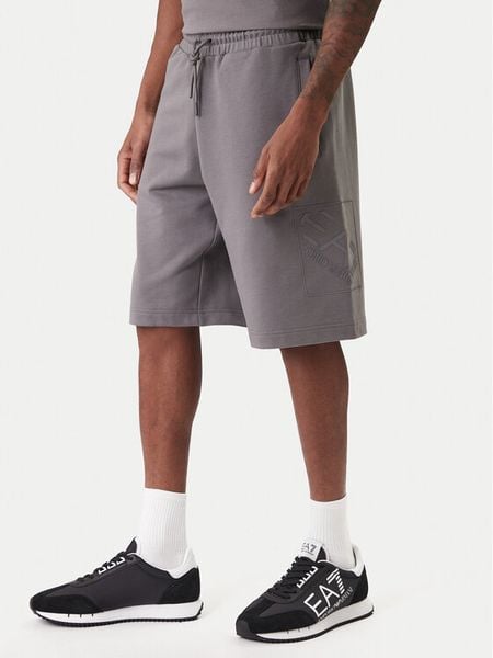 EA7 Emporio Armani Szorty sportowe 7M001491 AF17787 U8086 Szary Regular Fit. Szare krótkie spodenki sportowe EA7 Emporio Armani, l, bez wzorów, z bawełny. Za 449.99 zł.