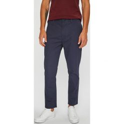 Tommy Jeans - Spodnie Randy. Eleganckie spodnie marki Tommy Jeans. W wyprzedaży za 199.90 zł.