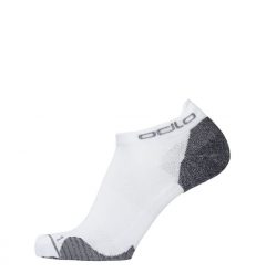 Skarpetki niskie biegowe Odlo CERAMICOOL RUN Low. Białe skarpety ODLO, bez wzorów, z elastanu. Za 69.99 zł.