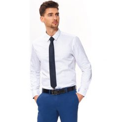 KOSZULA WE WZÓR REGULARNA. Koszule marki TOP SECRET. W wyprzedaży za 39.99 zł.