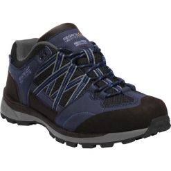 Buty trekkingowe dla mężczyzn Regatta SAMARIS II LOW. Czarne buty trekkingowe Regatta, bez wzorów, bez zapięcia. Za 249.99 zł.