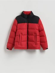Pikowana kurtka z chowanym kapturem - czerwony. Czerwone kurtki Reserved, l, bez wzorów. Za 279.99 zł.