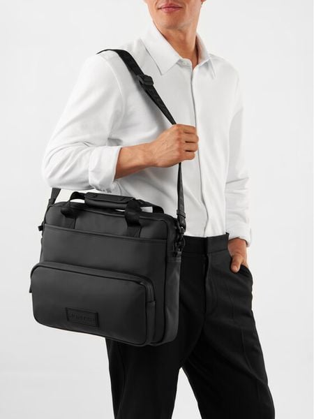 Hunter Torba na laptopa CEO-HTR-E-001-05 Czarny. Czarne torby na laptopa Hunter. Za 229.99 zł.