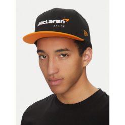 Czapka z daszkiem New Era. Czarne czapki z daszkiem New Era, bez wzorów. Za 139.99 zł.